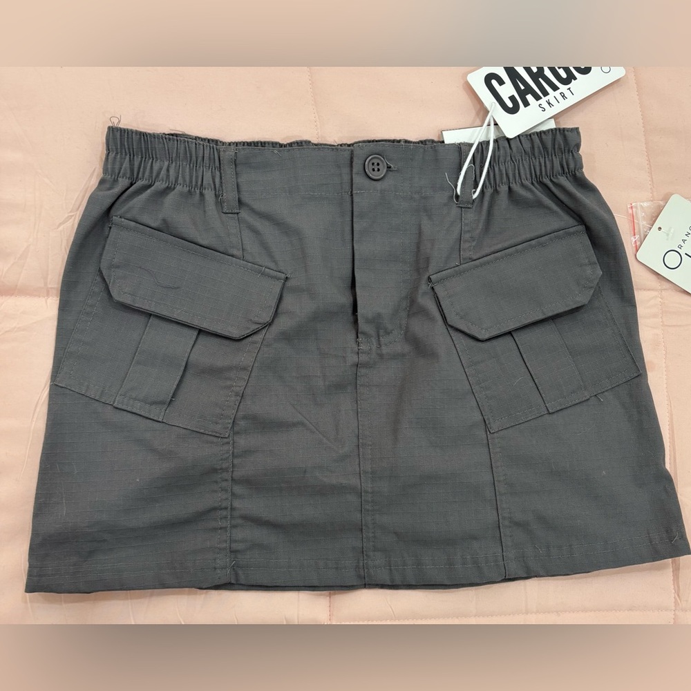 Grey cargo skirt